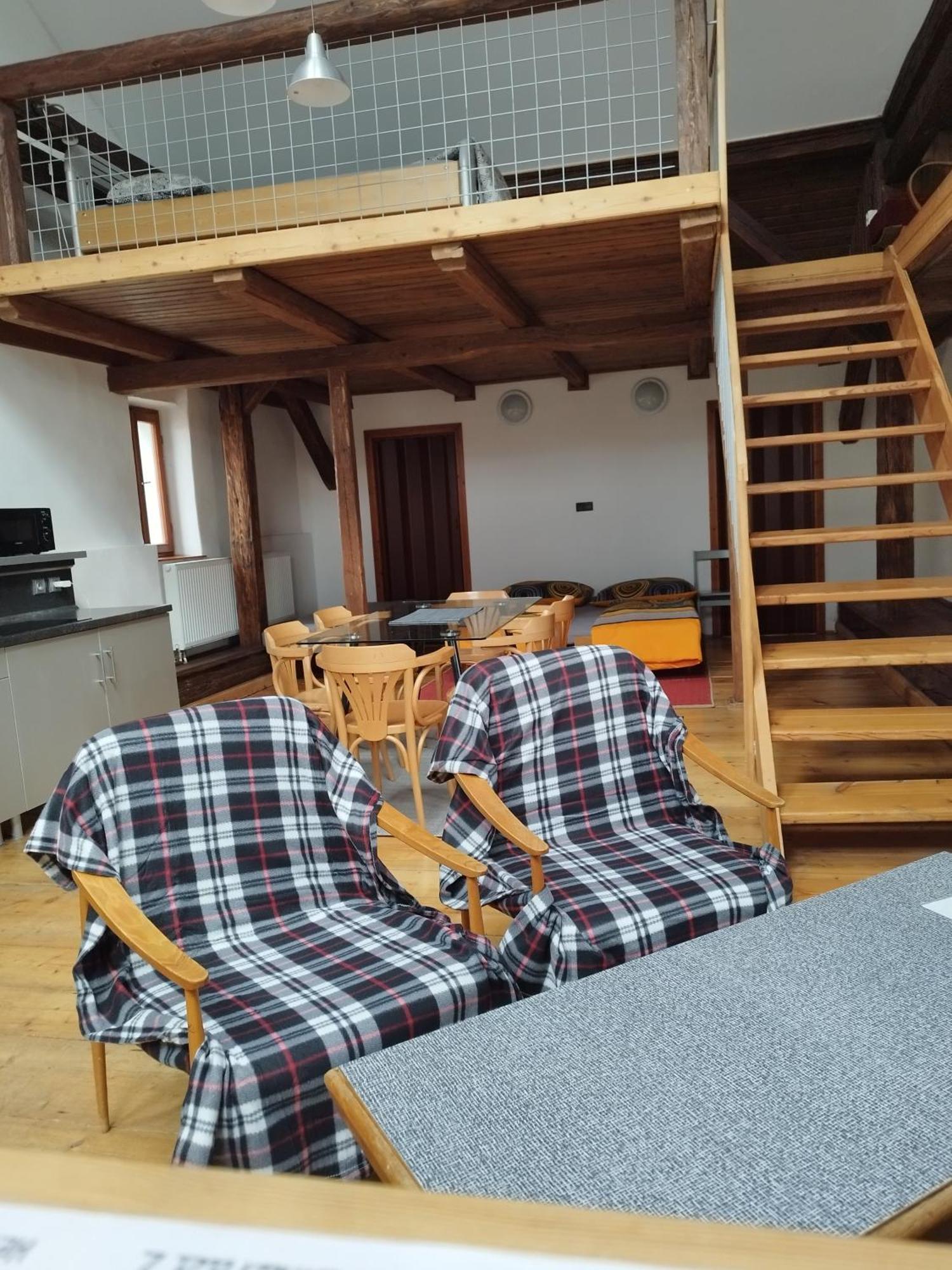 Apartman Horni Hermanuv Mestec U Chrudimi Extérieur photo